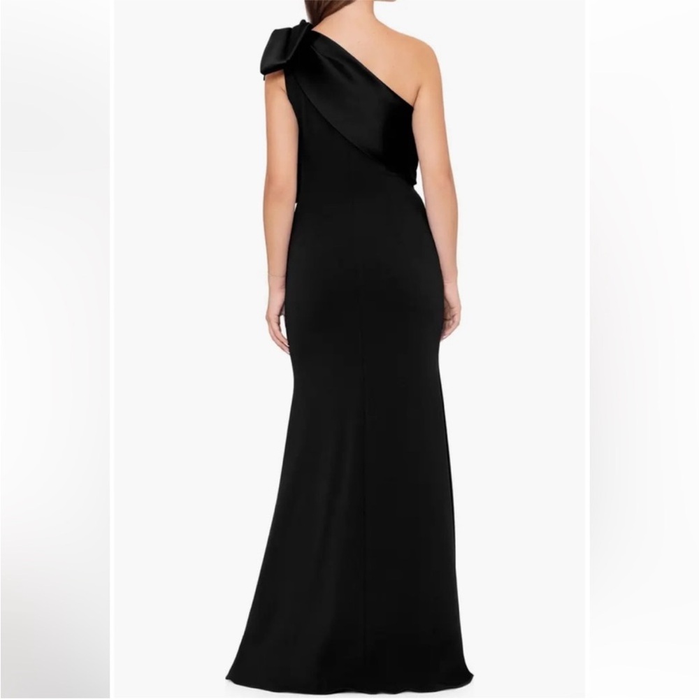 New Betsy & Adam Satin Bow Crepe Mermaid Gown, SIZE 12 - Picture 2 of 8